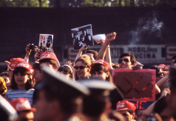 Fans waiting for a Beatles concert