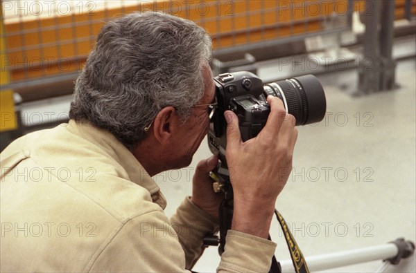 Jean-Marie Périer en séance photo avec Françoise Hardy