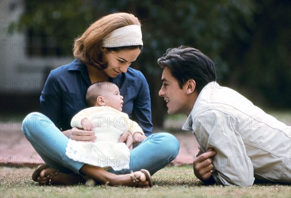 Alain Delon avec sa femme et son fils