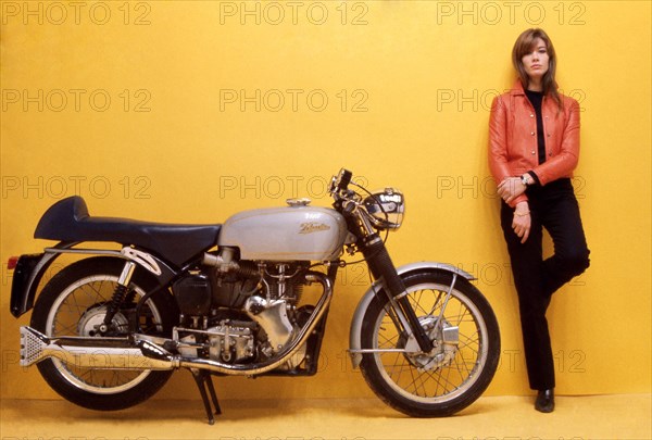 Françoise Hardy, 1966