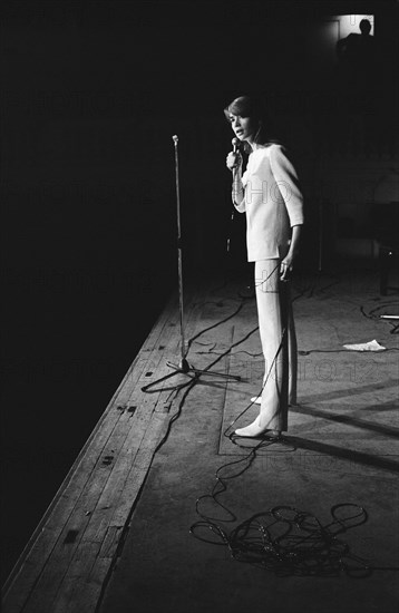 Françoise Hardy, 1968