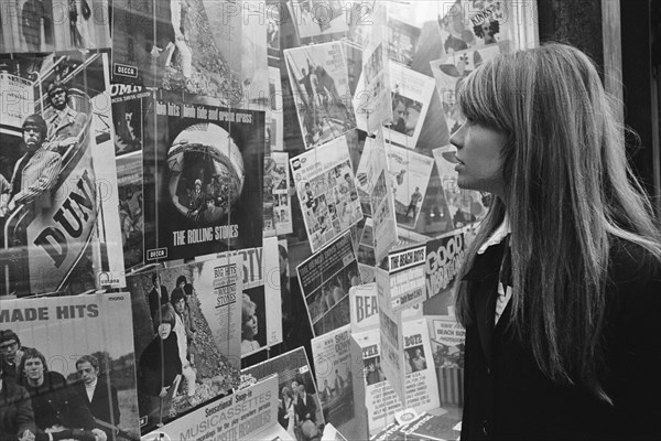 Françoise Hardy, 1966