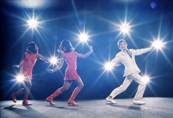 Claude François with his 'Claudettes', 1967