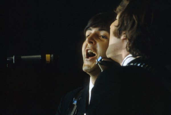 Les Beatles on stage, 1965