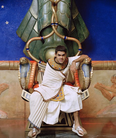 Jamel Debbouze in Astérix & Obélix : Mission Cléopâtre