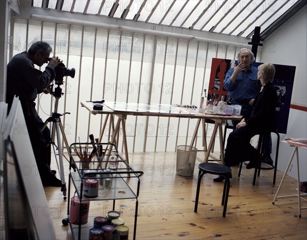 Séance de prise de vue de Jean-Marie Périer avec Françoise Hardy et William Klein (2001)