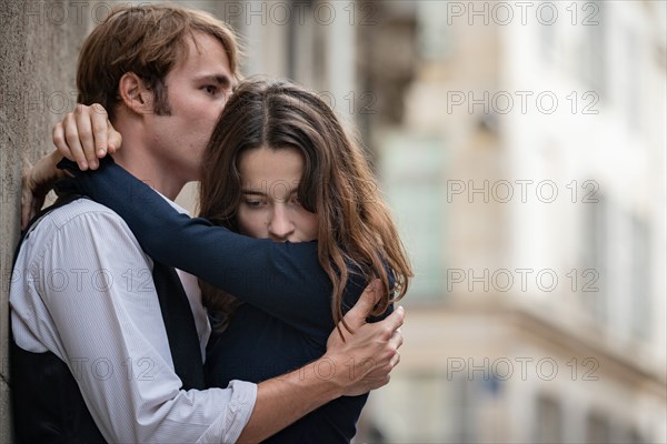 Une jeune fille qui va bien