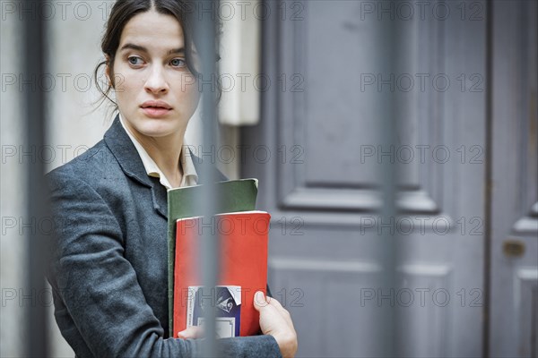 Une jeune fille qui va bien