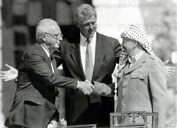 Yitzhak RABIN , Bill CLINTON, Yassir ARAFAT