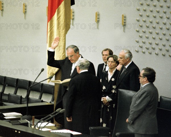 Prestation de serment d'Helmut Kohl