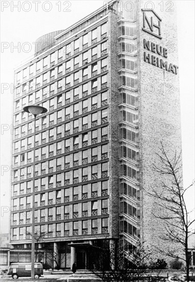 Administrative building of the housing company 'Neue Heimat' in Hamburg