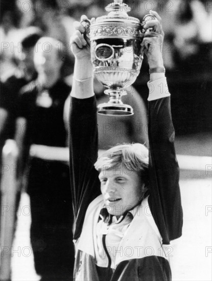 Boris Becker wins the tournament of Wimbledon, 1985