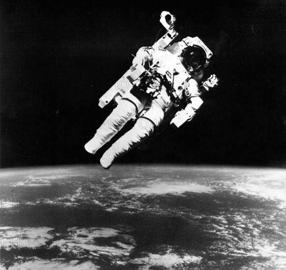 Bruce McCandless dans l'espace