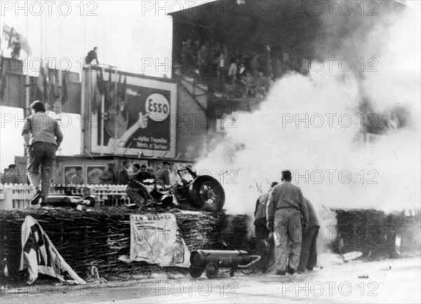 Tragic accident at the Le Mans racetrack (1955)