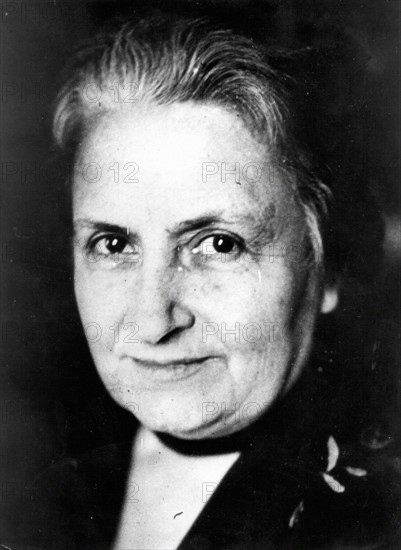 Maria MONTESSORI