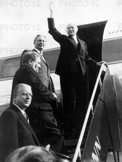 Départ de Konrad Adenauer pour Moscou, 1955