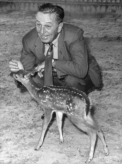 Walt Disney au zoo de Berlin en 1958