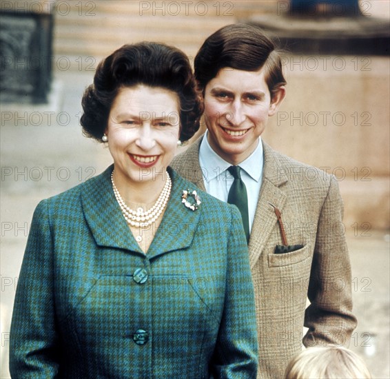 La reine Elisabeth II et son fils le prince Charles