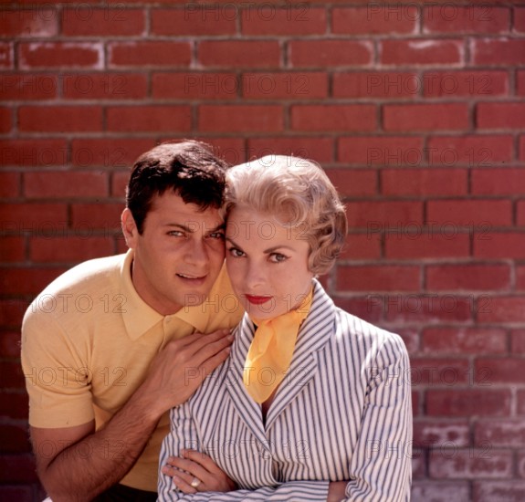 Tony CURTIS and Janet LEIGH