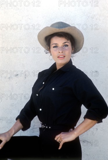 Senta BERGER, with cowboy hat