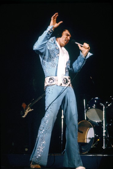 Elvis PRESLEY at a concert in Milwaukee, 1972