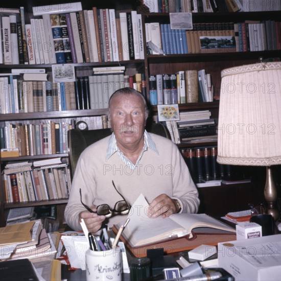Martin HELD at home