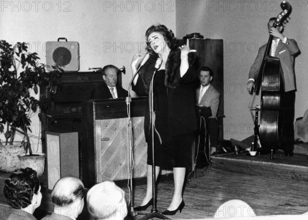 Zarah LEANDER in Marienfelde, 1959