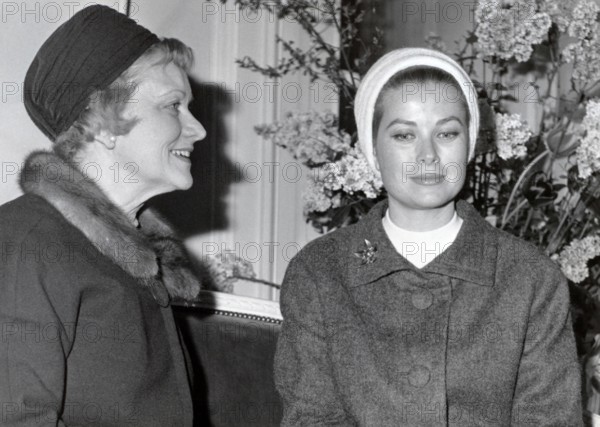 Grace KELLY with her mother Margaret KELLY, Paris 1962