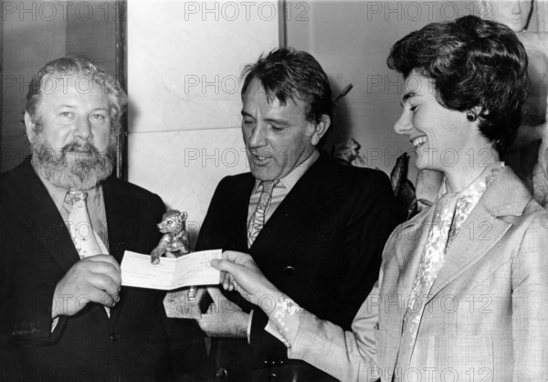 Peter USTINOV, Richard BURTON and Silvia Rosalind PERY, London 1972