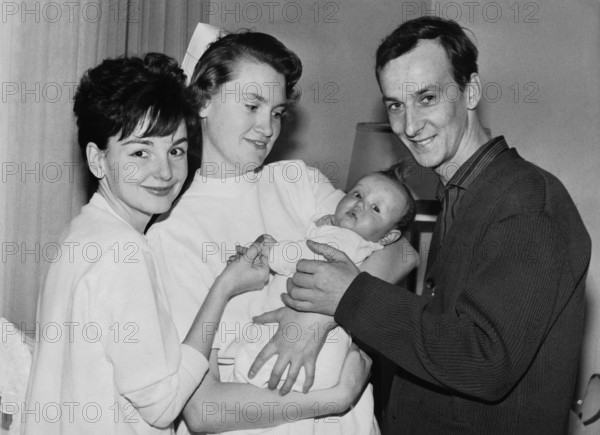 Ingrid ANDREE and Hanns LOTHAR with daughter Susanne, Hamburg 1961