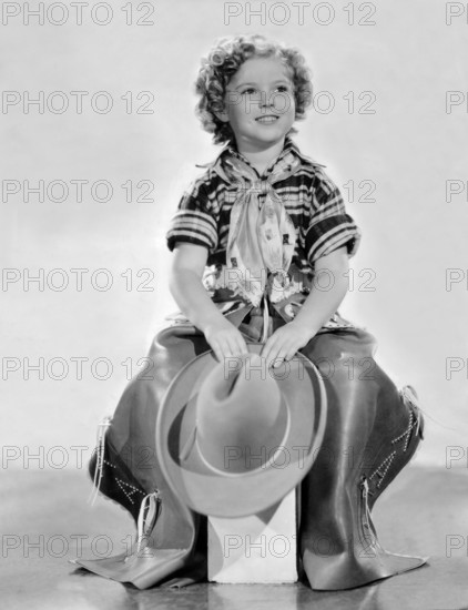 Shirley TEMPLE in cowboy uniform