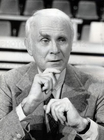 LORIOT, portrait