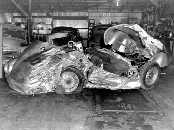 James Dean, destroyed sports car