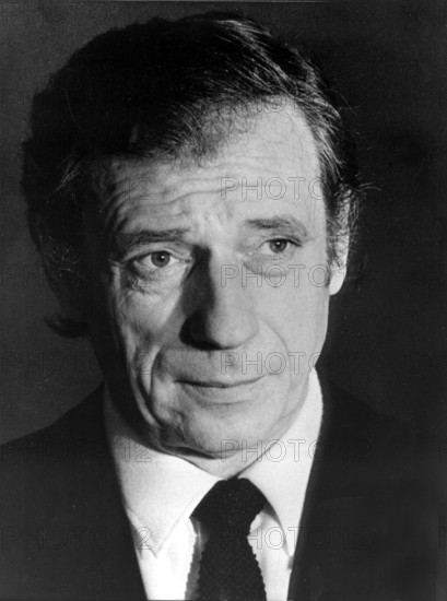 Yves MONTAND, portrait