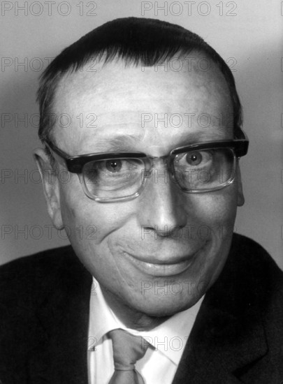 GÜNTHER LÜDERS