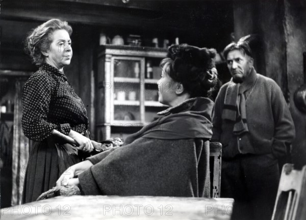 Inge MEYSEL in a film scene from 'The Beaver's Fur'