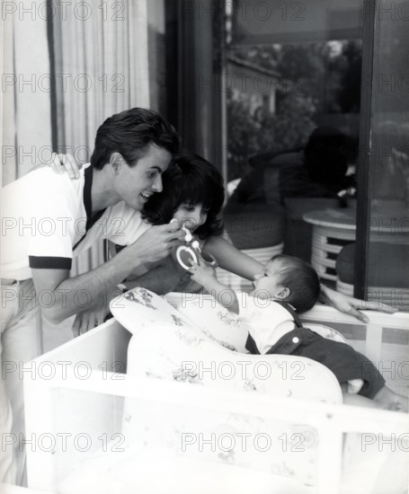 Horst BUCHHOLZ and Myriam BRU with their son, 1962
