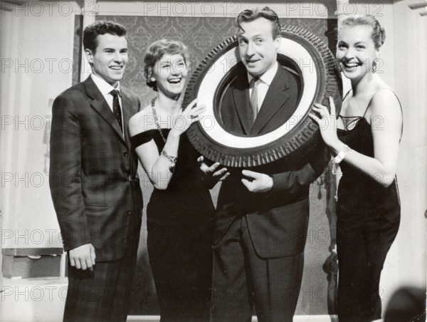 Horst BUCHHOLZ, Liselotte PULBER, Nadja TILLER and Peter ALEXANDER, 1957