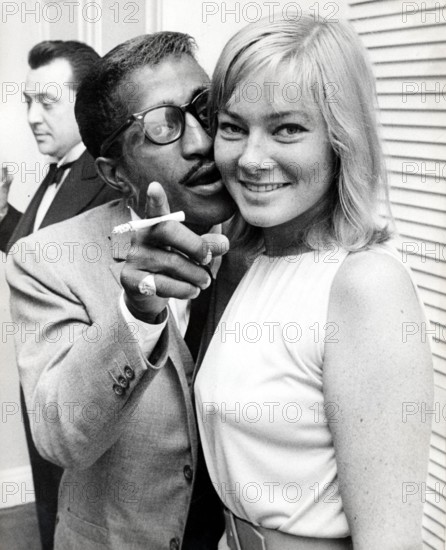 Sammy DAVIS JR. and May BRITT