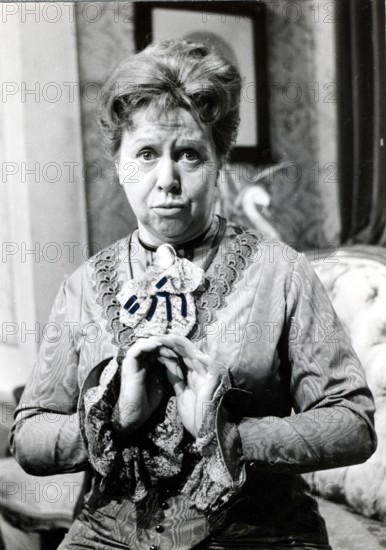 Brigitte MIRA in 'The cousin from Dingsda'