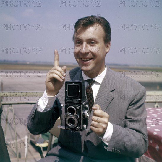 Peter ALEXANDER taking photos