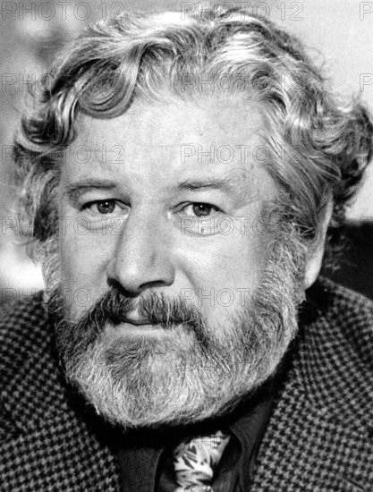 Peter USTINOV portrait 1975