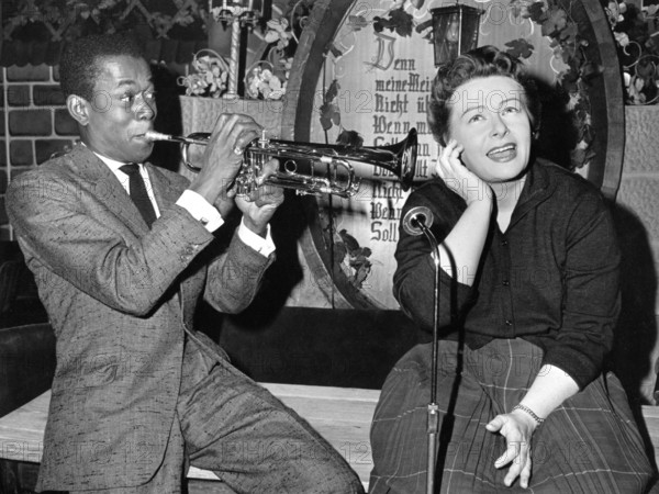 Billo MOH and Ilse WERNER, Varieté Haus Vaterland, Hamburg 1960