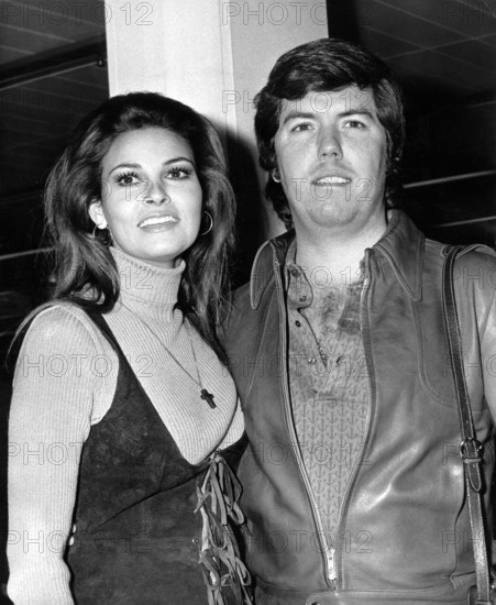 Raquel WELCH and Patrick CURTIS 1971
