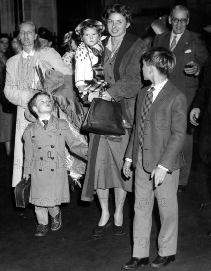 Ingrid BERGMAN with her children