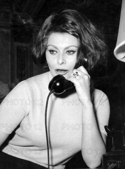 Sophia LOREN, at home, 1962