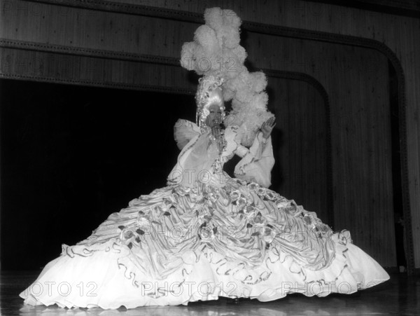 Josephine BAKER at the Red Cross Gala