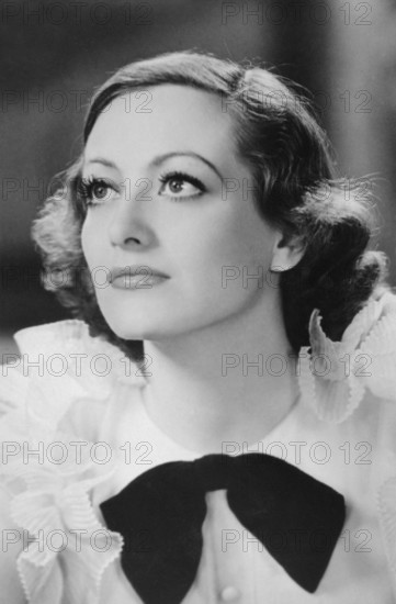 Joan CRAWFORD, portrait 1937