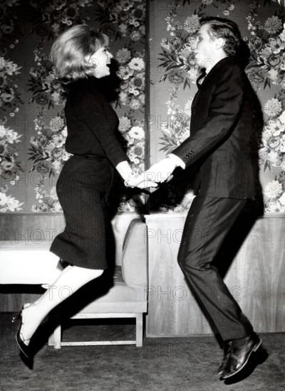 Peter KRAUS + Lil BABS dance 'Letkis'