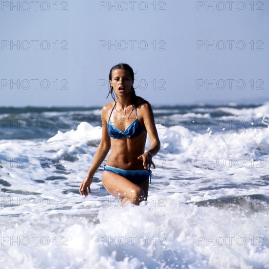 Uschi OBERMAIER with bikini in the sea